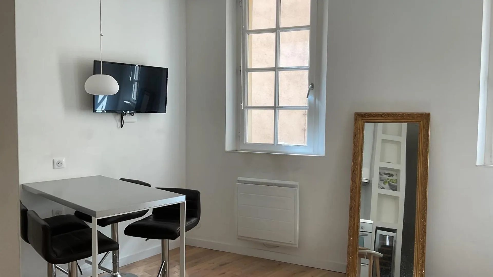 Nice Love Nest In The Heart Of Aix-En-Provence Apartment 0*,